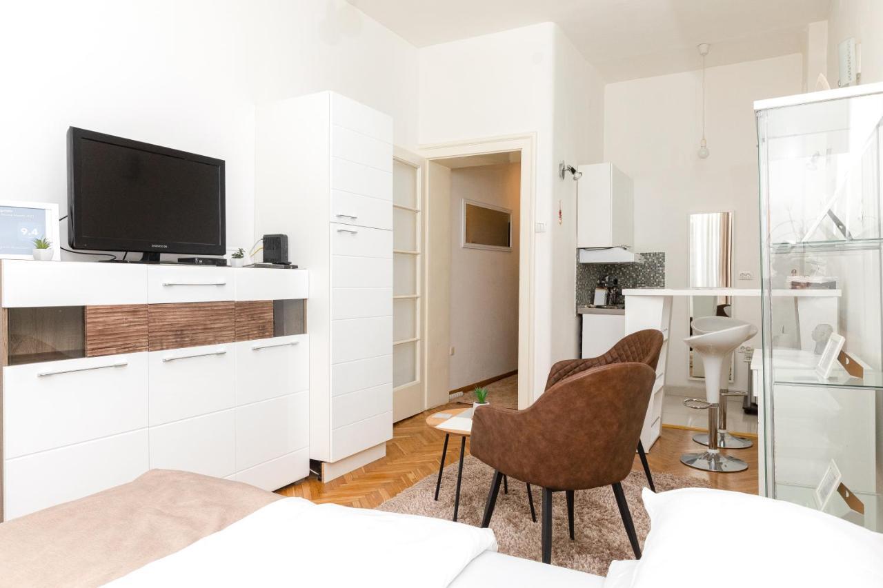 1St Belgrade Apartment Esterno foto