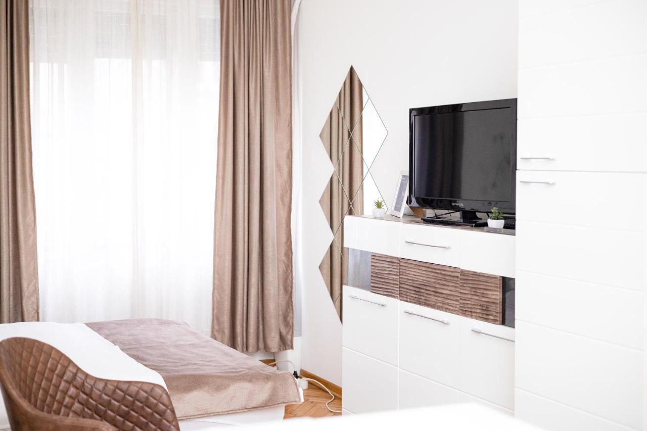 1St Belgrade Apartment Esterno foto